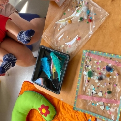Éveille tes sens - activité pochette sensorielle